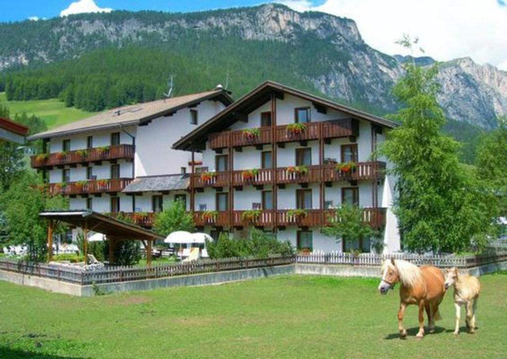 Appartamenti Astoria La Villa La Villa  Buitenkant foto